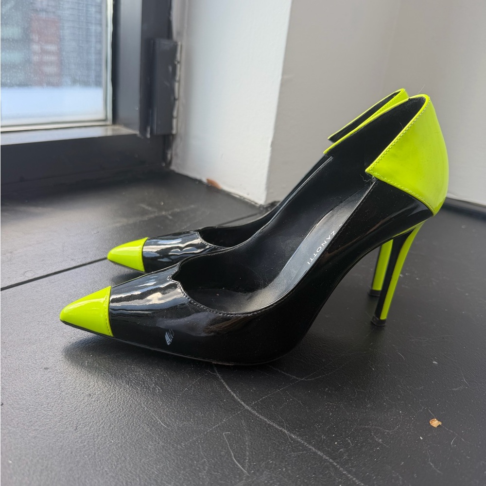Giuseppe Zanotti Black and Neon Yellow Patent Pointed-Toe Stiletto Pumps - Picture 4 of 6